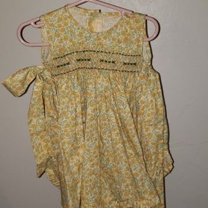 Baby girl vintage spanish dress with smoking